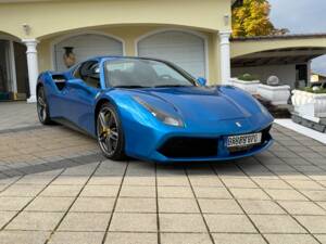 Image 1/22 of Ferrari 488 Spider (2018)