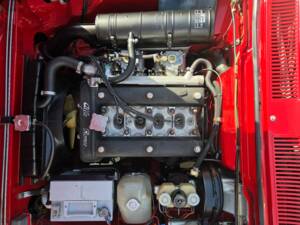 Image 25/50 of Alfa Romeo 2000 Berlina (1973)