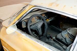 Image 16/37 of Ford Capri I  1600 (1971)