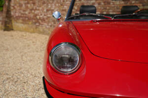 Image 33/50 of Alfa Romeo 2.0 Spider (1990)