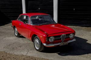 Image 9/50 of Alfa Romeo Giulia 1600 Sprint GT Veloce (1966)