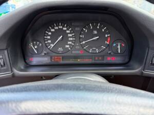 Bild 11/12 von BMW 525ix Touring (1995)