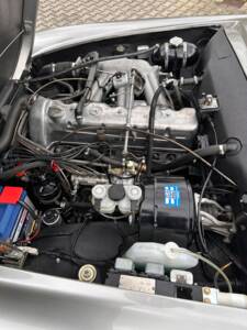 Image 7/36 of Mercedes-Benz 280 SL (1968)