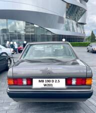 Bild 2/12 von Mercedes-Benz 190 D 2.5 (1990)
