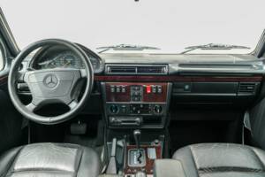 Afbeelding 12/38 van Mercedes-Benz G 36 AMG (LWB) (1997)