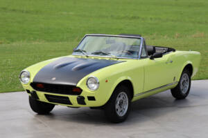 Image 6/50 of FIAT 124 Spider CS1 (1975)