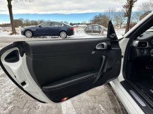Bild 8/20 von Porsche 911 Carrera S (2004)