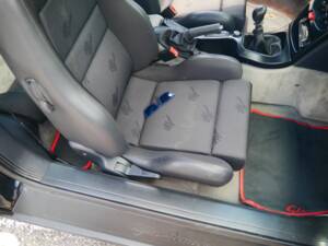 Bild 42/67 von Alfa Romeo GTV 2.0 V6 Turbo (1996)
