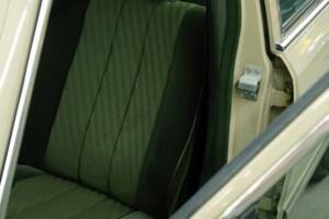 Bild 32/50 von Mercedes-Benz 280 SE (1984)