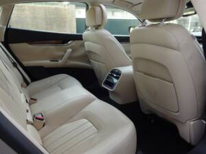 Image 72/98 of Maserati Quattroporte GTS (2015)