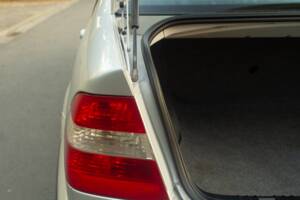 Afbeelding 41/58 van BMW 330i (2002)