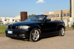 Image 3/37 de BMW 125i (2009)