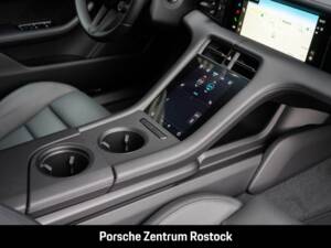 Bild 23/37 von Porsche Taycan 4S Sport Turismo (1900)