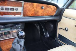 Image 30/50 of FIAT 124 Spider CS1 (1978)
