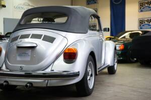 Immagine 17/31 di Volkswagen Käfer 1303 LS (1979)