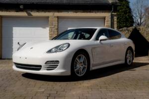 Bild 19/50 von Porsche Panamera 4S (2010)