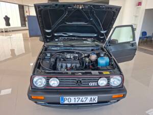 Image 8/21 of Volkswagen Golf Mk II GTi 1.8 (1990)