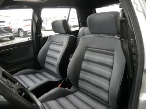 Image 10/23 of Volkswagen Golf Mk II GTi 1.8 (1988)