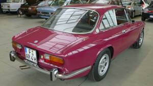 Bild 26/36 von Alfa Romeo 2000 GT Veloce (1975)