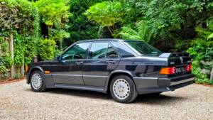 Imagen 3/69 de Mercedes-Benz 190 E 2.3-16 (1985)