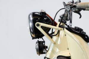 Image 35/50 of Moto Guzzi DUMMY (1951)
