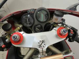 Bild 11/47 von Ducati 916 Strada (1994)