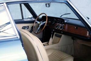 Image 30/50 of Ferrari 330 GT 2+2 (1964)