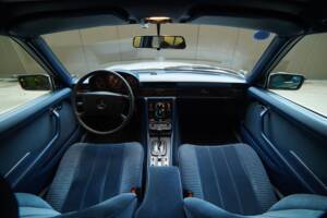 Bild 13/95 von Mercedes-Benz 450 SEL 6,9 (1976)