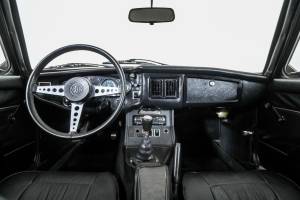 Bild 5/50 von MG MGB GT (1975)