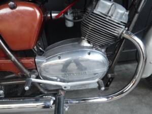 Image 12/19 of Moto Guzzi DUMMY (1968)