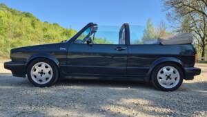 Bild 8/8 von Volkswagen Golf I Cabrio 1.8 (1991)