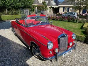 Immagine 4/25 di Mercedes-Benz 220 S Cabriolet (1959)