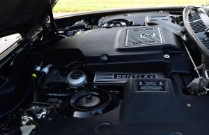 Bild 24/50 von Bentley Continental R (1996)