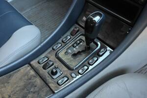 Image 9/50 of Mercedes-Benz CLK 230 Kompressor (2002)