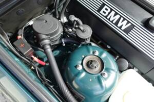 Immagine 26/41 di BMW 323ti Compact (1999)