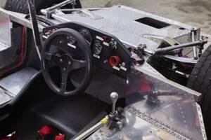 Image 12/50 of Lola T290 (1972)