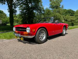 Immagine 3/8 di Triumph TR 6 (1971)