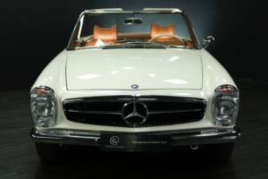 Image 8/50 of Mercedes-Benz 230 SL (1965)