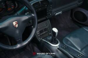 Imagen 21/25 de Porsche 911 Carrera (2004)