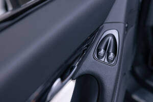 Bild 8/43 von Mercedes-Benz SL 55 AMG (2007)