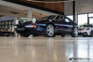Afbeelding 25/50 van Porsche 928 GTS (1992)