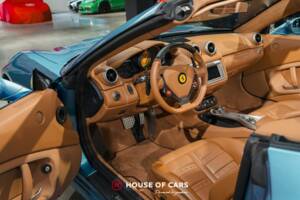 Image 16/25 of Ferrari California 30 (2012)