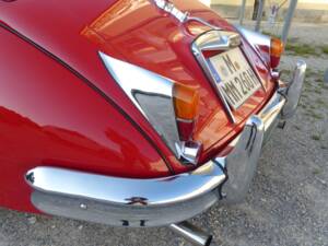 Image 44/174 of Jaguar XK 150 3.4 S OTS (1958)