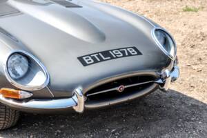 Image 7/44 de Jaguar Type E 4.2 (1964)