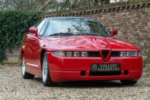 Image 34/50 de Alfa Romeo SZ (1991)