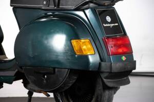 Bild 44/50 von Piaggio Vespa Cosa 150 (1990)