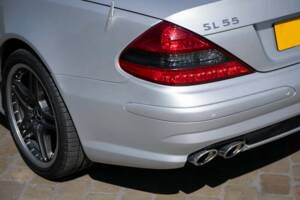Image 33/40 de Mercedes-Benz SL 55 AMG (2007)