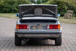 Image 24/71 of BMW 325i (1989)