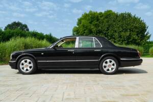 Immagine 5/50 di Bentley Arnage Red Label (1999)