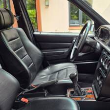 Imagen 60/69 de Mercedes-Benz 190 E 2.3-16 (1985)
